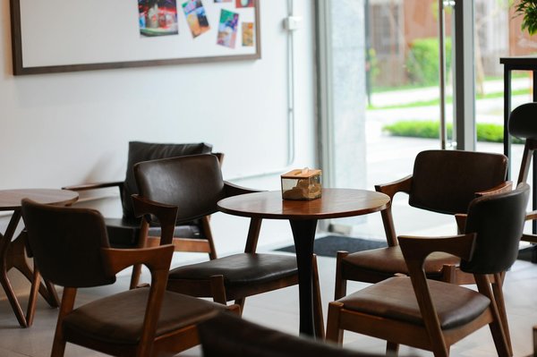 Comment la globalisation influence-t-elle les cultures locales ?