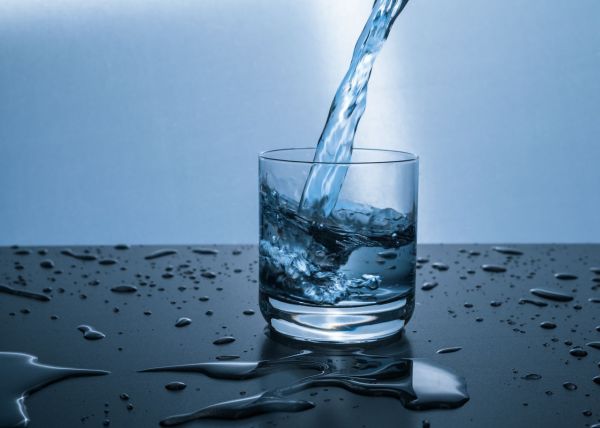 L'eau potable : Un impératif essentiel ou une simple option de confort ?
